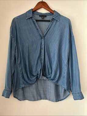 Saks Fifth Avenue Button-down Tie Hem top
